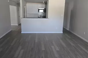 105 Garfield St, Garland, TX 75042 - Photo 2
