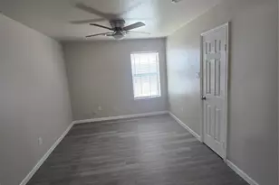 105 Garfield St, Garland, TX 75042 - Photo 4