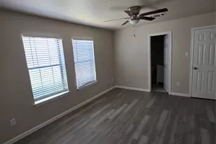 105 Garfield St, Garland, TX 75042 - Photo 10