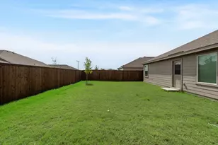 14112 Hammersmith St, Pilot Point, TX 76258 - Photo 18