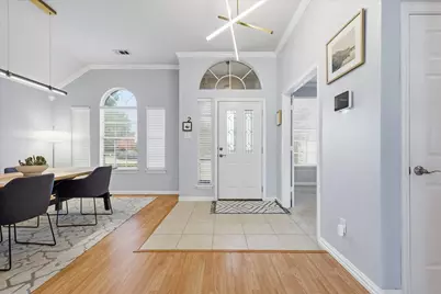 520 E Sandra Lane, Grand Prairie, TX 75052 - Photo 4