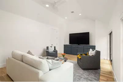 5019 Lark Lane, Dallas, TX 75209 - Photo 16