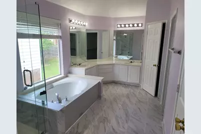 2104 Royal Oak Drive, Bedford, TX 76021 - Photo 10
