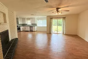 1617 Dakota Dr, Garland, TX 75043 - Photo 2