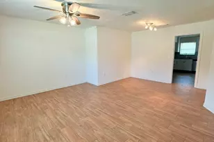 1617 Dakota Dr, Garland, TX 75043 - Photo 8