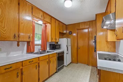 2416 Gary Lane, Waco, TX 76708 - Photo 12