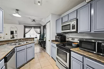 2831 Saint Johns Avenue, Lancaster, TX 75146 - Photo 8
