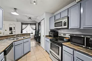 2831 St Johns Ave, Lancaster, TX 75146 - Photo 8