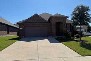 157 Wagon Wheel Dr, Waxahachie, TX 75167 - Photo 1