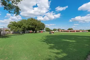1321 Meadow St, DeSoto, TX 75115 - Photo 34