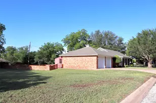 211 Spill St, Winters, TX 79567 - Photo 38