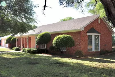 211 Spill Street, Winters, TX 79567 - Photo 10