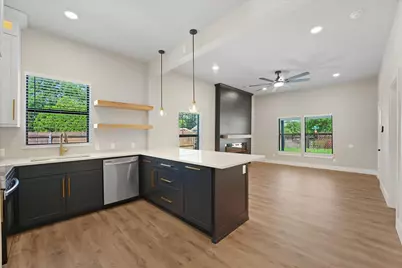 300 Steinman Avenue, Dallas, TX 75203 - Photo 14