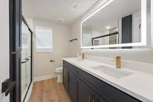 300 Steinman Ave, Dallas, TX 75203 - Photo 18