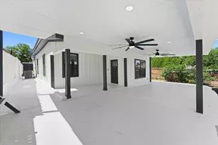 300 Steinman Ave, Dallas, TX 75203 - Photo 4