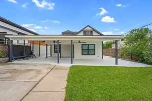 300 Steinman Ave, Dallas, TX 75203 - Photo 2