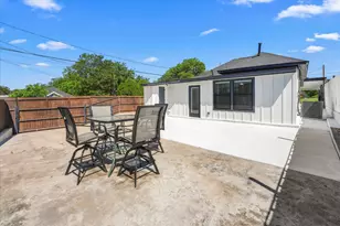 300 Steinman Ave, Dallas, TX 75203 - Photo 28