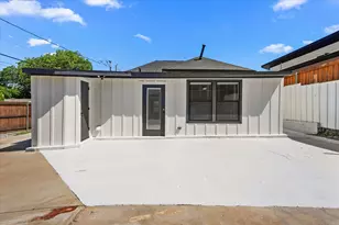 300 Steinman Ave, Dallas, TX 75203 - Photo 24