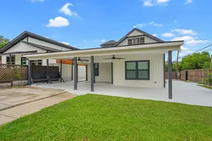 300 Steinman Ave, Dallas, TX 75203 - Photo 2