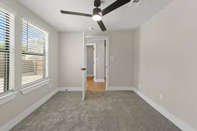 300 Steinman Avenue, Dallas, TX 75203 - Photo 22
