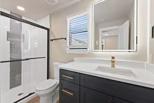 300 Steinman Ave, Dallas, TX 75203 - Photo 22