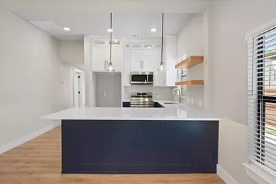 300 Steinman Avenue, Dallas, TX 75203 - Photo 10
