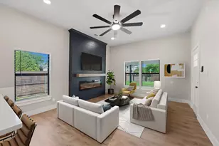300 Steinman Ave, Dallas, TX 75203 - Photo 8