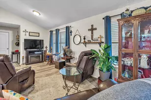 2318 Neches St, Granbury, TX 76048 - Photo 20