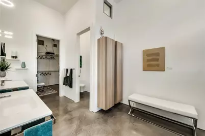 30 Vanguard Way, Dallas, TX 75243 - Photo 20