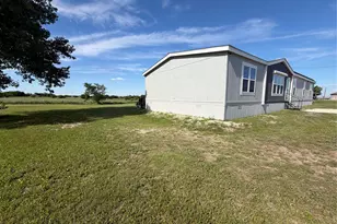 516 Glendale Dr, Godley, TX 76044 - Photo 2