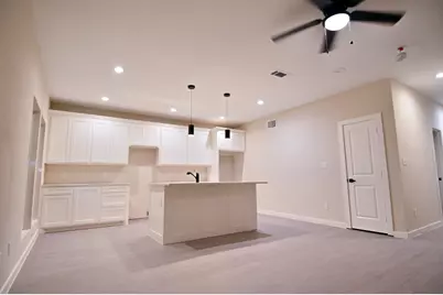 3922 Penelope Street, Dallas, TX 75210 - Photo 2