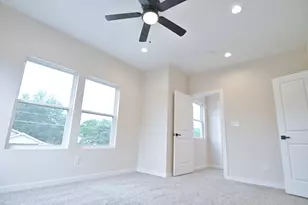 3922 Penelope St, Dallas, TX 75210 - Photo 14
