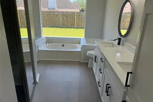 6916 Foxcroft Ln, Humble, TX 77338 - Photo 8