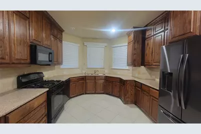 1020 Paradise Cove, Carrollton, TX 75006 - Photo 6