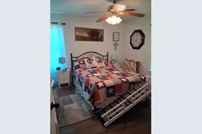 107 Woodard Avenue, Cleburne, TX 76033 - Photo 16