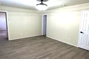 817 Lark Dr, Aubrey, TX 76227 - Photo 14