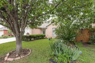 7429 Creekfall Dr, Fort Worth, TX 76137 - Photo 1