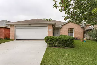 7429 Creekfall Drive, Fort Worth, TX 76137 - Photo 2