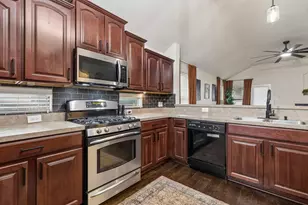 1844 Ringtail Dr, Little Elm, TX 75068 - Photo 10