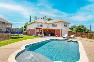 2401 Brycewood Ln, Plano, TX 75025 - Photo 2