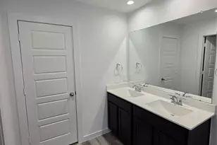 3214 Rainwood Gate Dr, Houston, TX 77047 - Photo 6