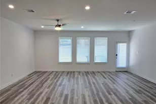 3214 Rainwood Gate Dr, Houston, TX 77047 - Photo 4