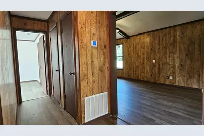 2519 Fm 2027, Lott, TX 76656 - Photo 14