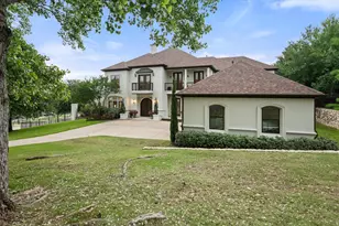 8924 Waterchase Cir, Fort Worth, TX 76120 - Photo 6