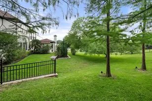 8924 Waterchase Cir, Fort Worth, TX 76120 - Photo 40