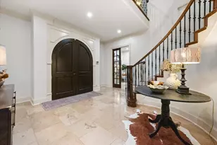 8924 Waterchase Cir, Fort Worth, TX 76120 - Photo 8