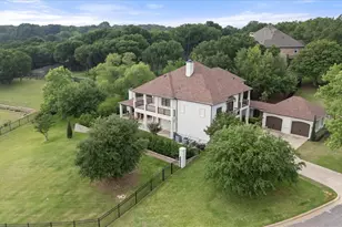 8924 Waterchase Cir, Fort Worth, TX 76120 - Photo 6