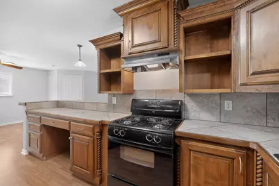 1900 Mimosa Drive, Arlington, TX 76012 - Photo 14