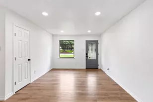 4709 Richards Terrace, Fort Worth, TX 76115 - Photo 2