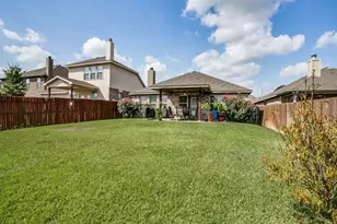 10333 Bradshaw Dr, Fort Worth, TX 76108 - Photo 2